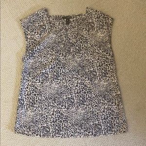 NWOT Aqua Leopard Print Fall V Neck Blouse